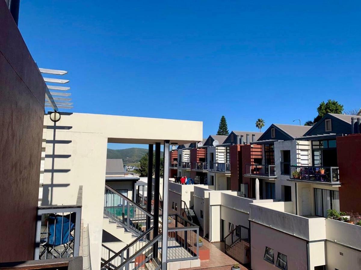 Oyster Lagoon Villa - Luxurious 2 Bed Apartment In Knysna Exterior photo